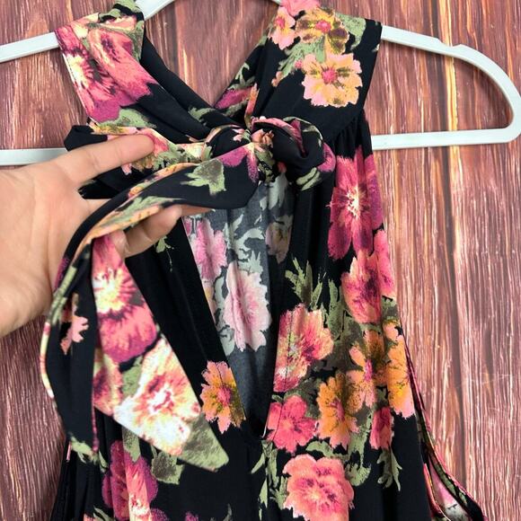 Lane Bryant Tie Halter Maxi Dress Floral Print Black & Pink NEW Size 22/24P - Picture 3 of 8